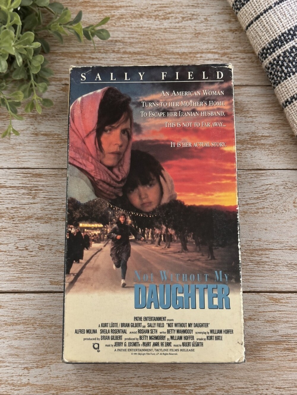 Not without my daughter MGM home video VHS tape